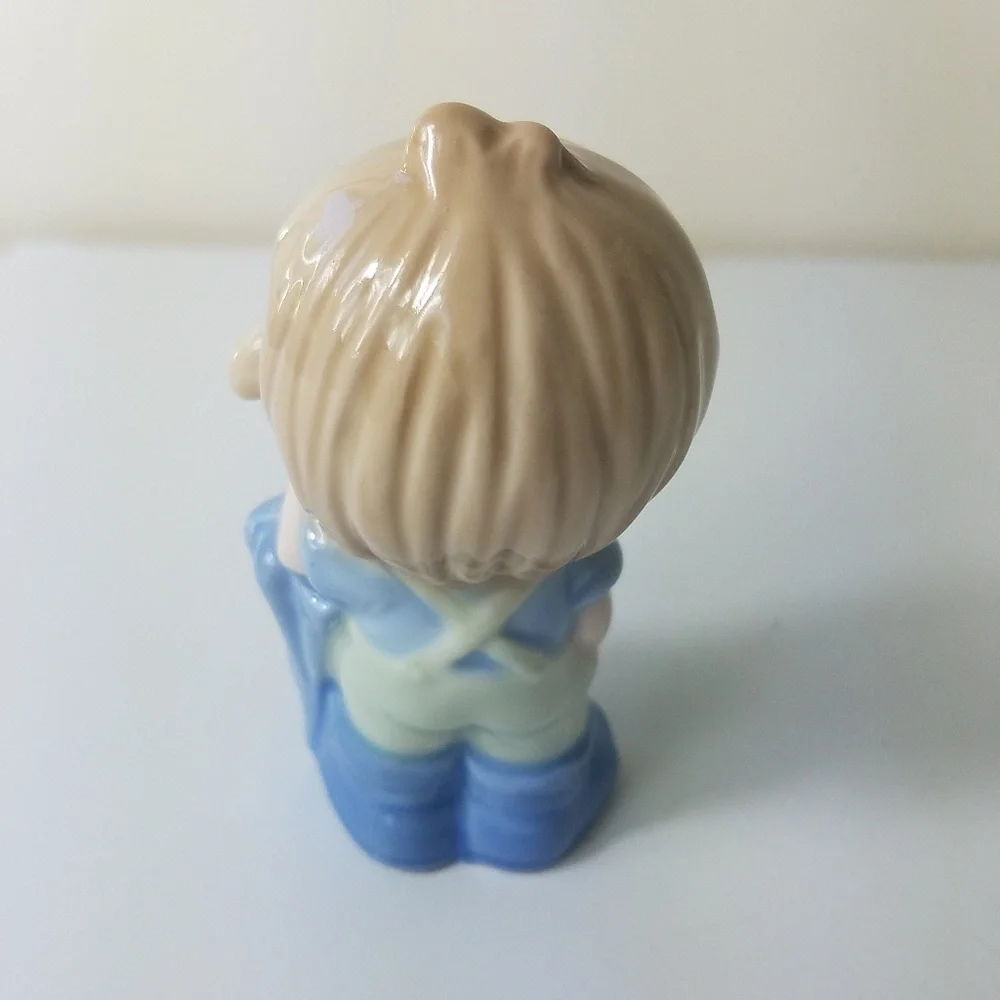 KELVIN'S CERAMIC LITTLE BOY FIGURINE - Picture 5 of 8